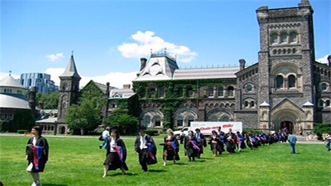 加拿大多伦多大学三大校区各有特色